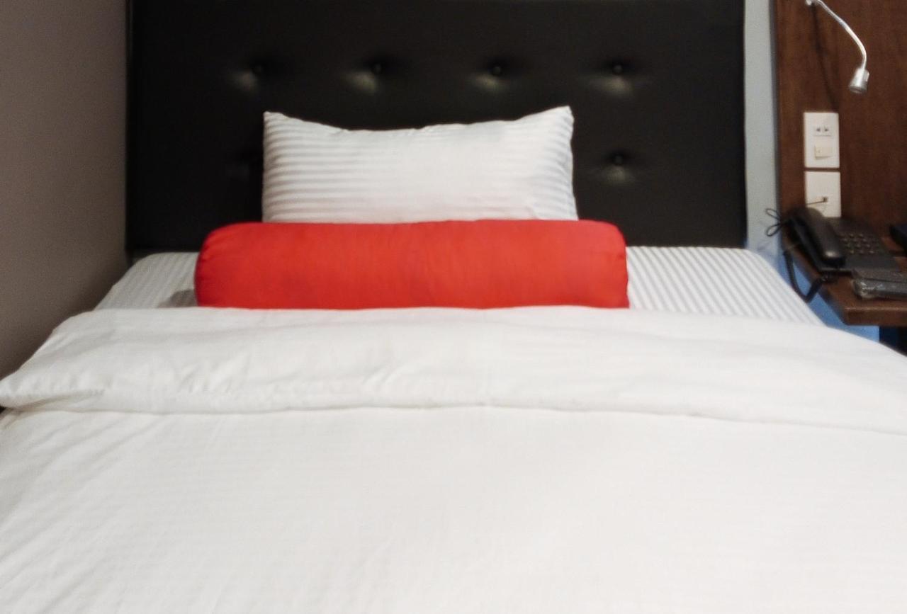 Central District Hotel Davao Экстерьер фото