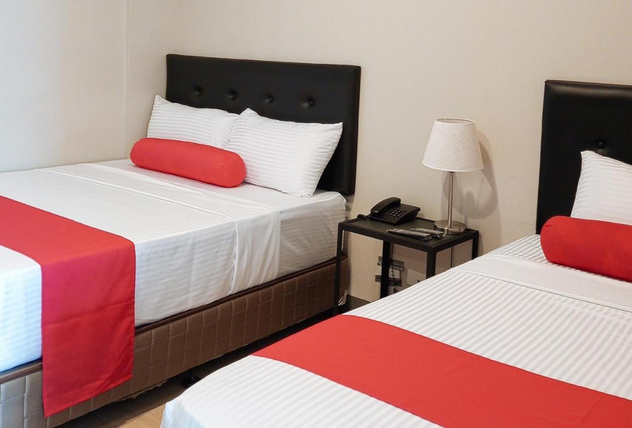 Central District Hotel Davao Экстерьер фото