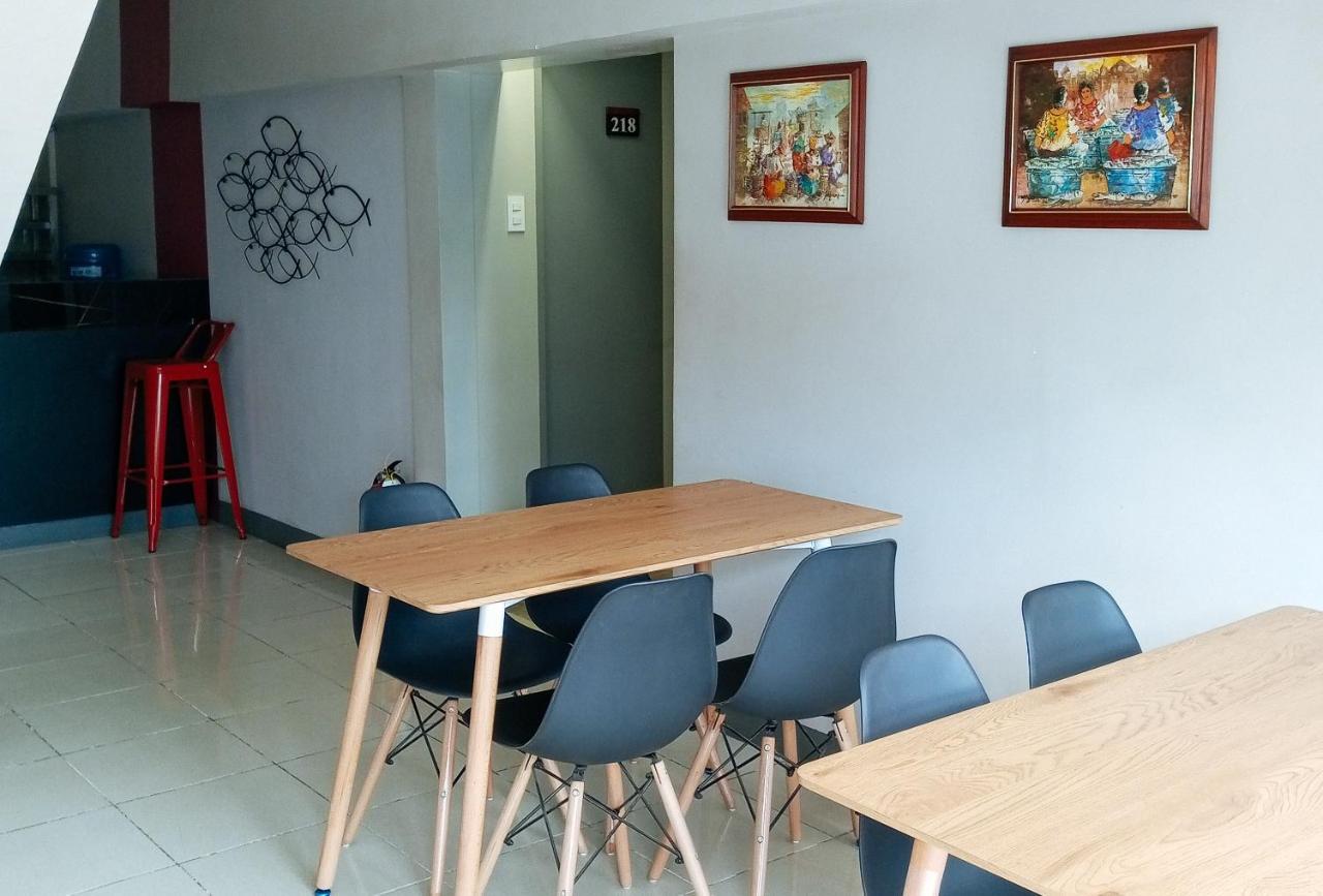 Central District Hotel Davao Экстерьер фото