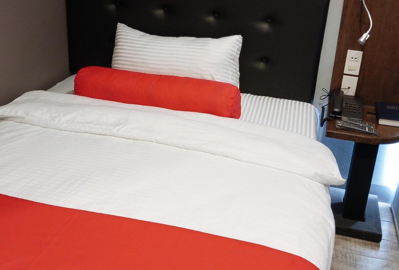 Central District Hotel Davao Экстерьер фото